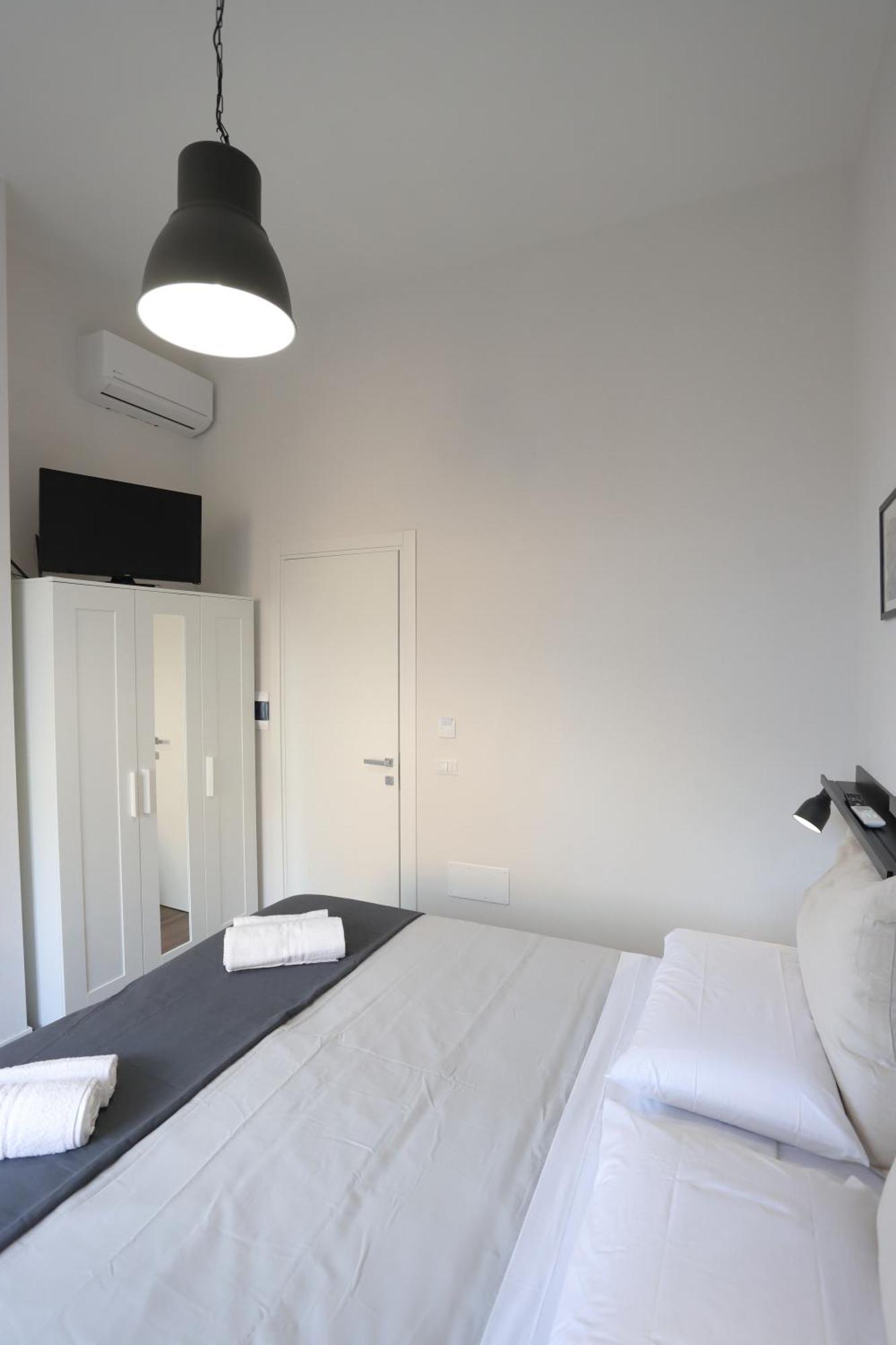 Tammurriata Nera Bedroom Naples Exterior photo